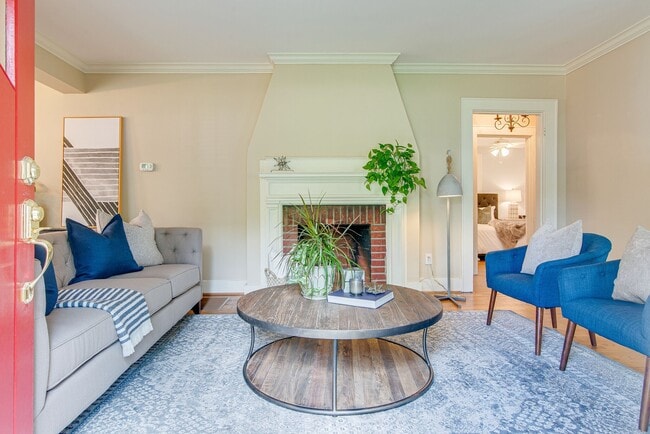 Photo - 2610 Woodlawn Dr