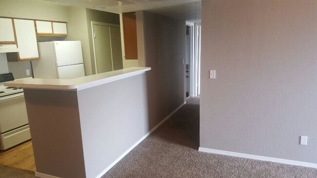 Stonewall Apartments