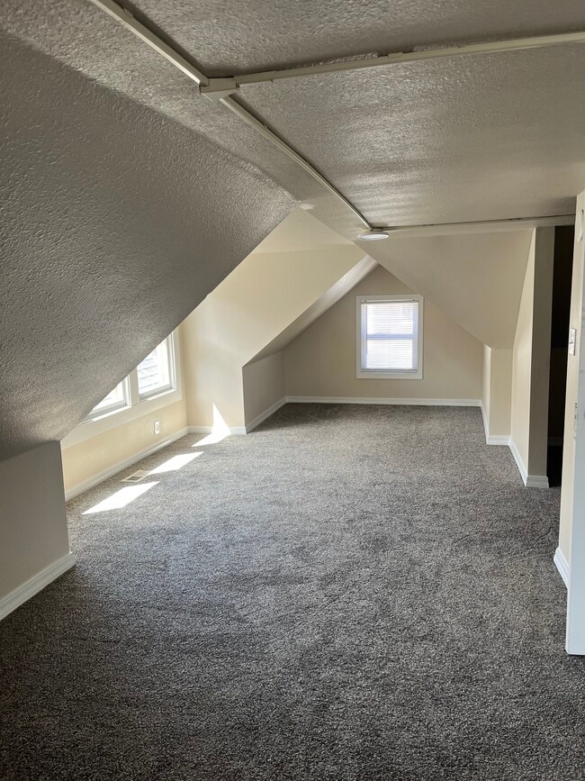 Photo - 816 W Mercury St