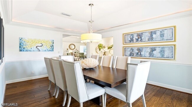 Building Photo - 2700 Treasure Ln