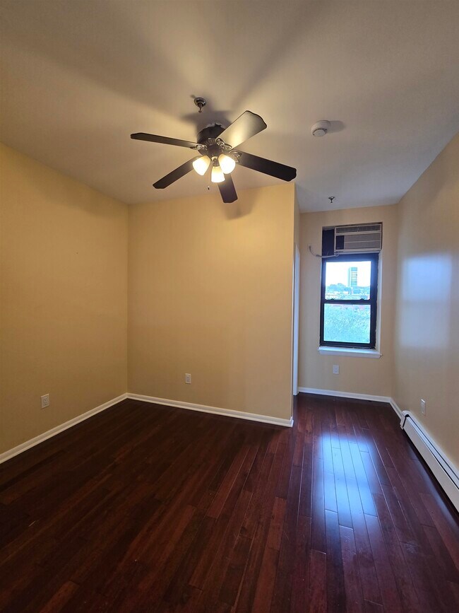 Photo - 809 Park Ave Unit 5R