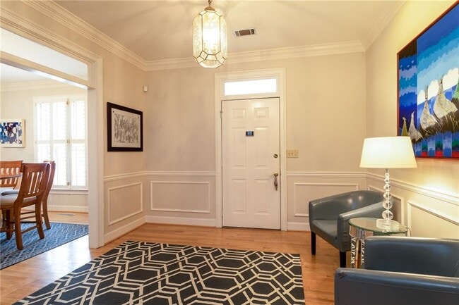 Photo - 7155 Roswell Rd