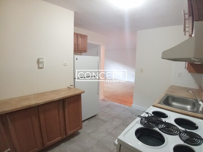 Photo - 10 Armington St Unit 4