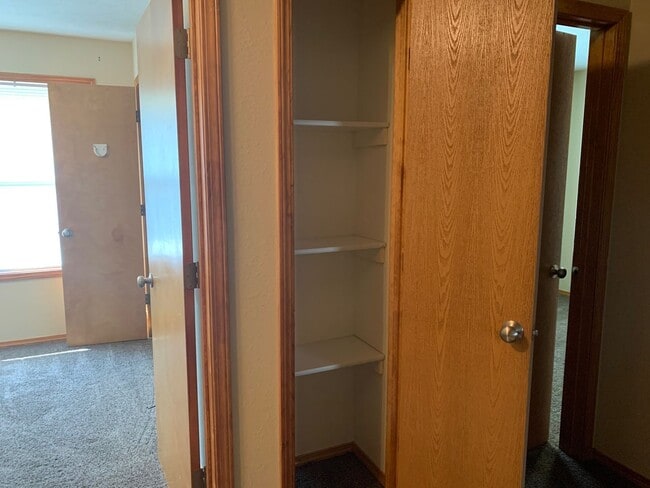Photo - 3845 W Roxbury St