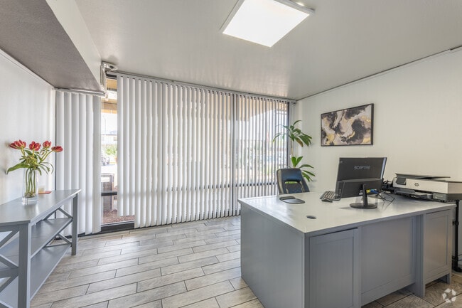 Leasing Office