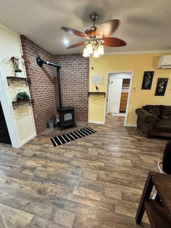 Photo - SHAS2352 Unit HOUSE