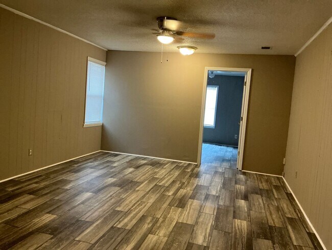 Photo - 3 Bed/2 Bath House