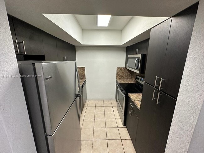 Building Photo - 11945 NE 19th Dr Unit 2 Rental
