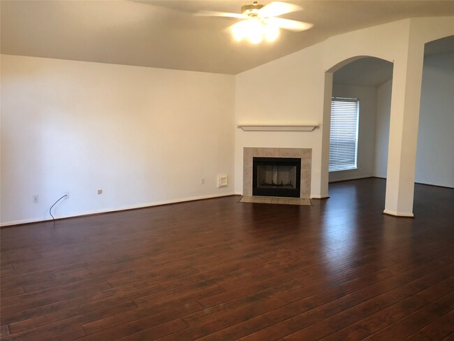 Photo - 23706 Cansfield Way