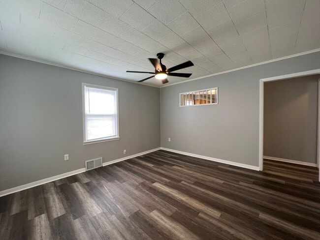 Photo - 1718 Locust St