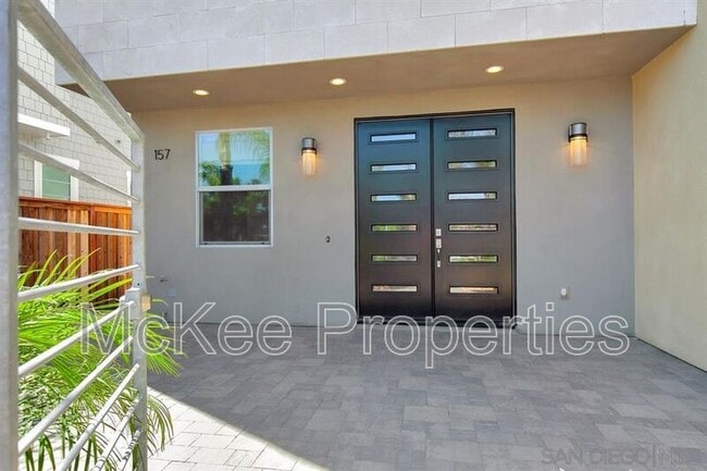 157 Donax Ave