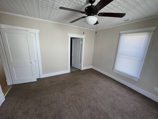 Photo - Newly renovated 2 bed 1 bath in Aurora, Missouri!