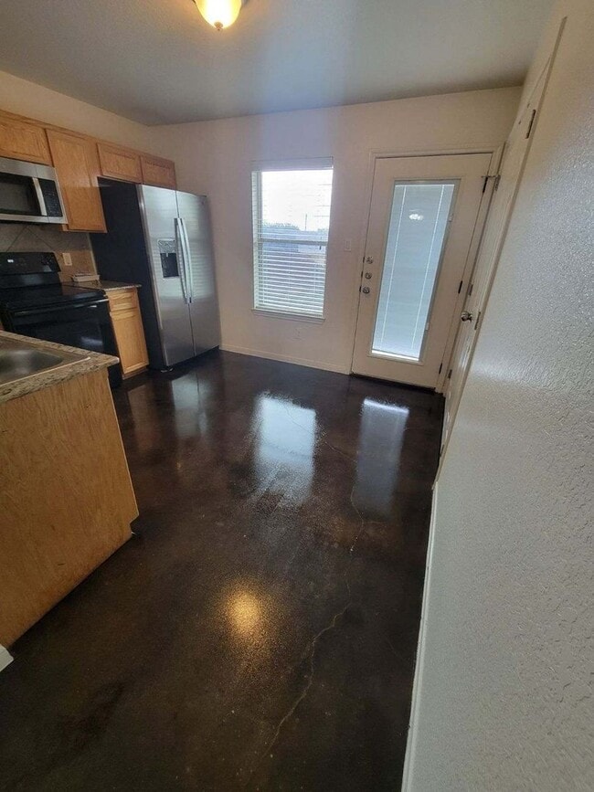 Photo - 804 N 3rd St Unidad 804 N. 3rd St  B