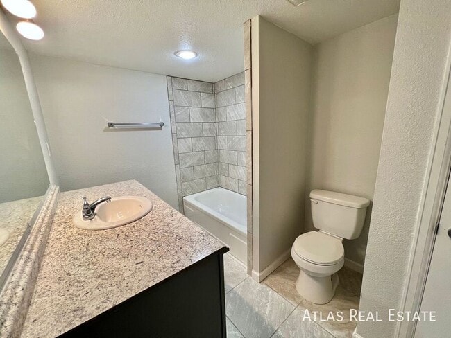 Photo - 1016 Magnolia St Unit A