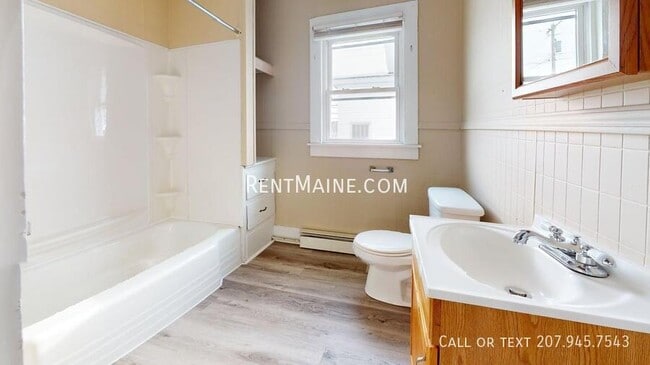 Photo - 172 College Ave Unit 6