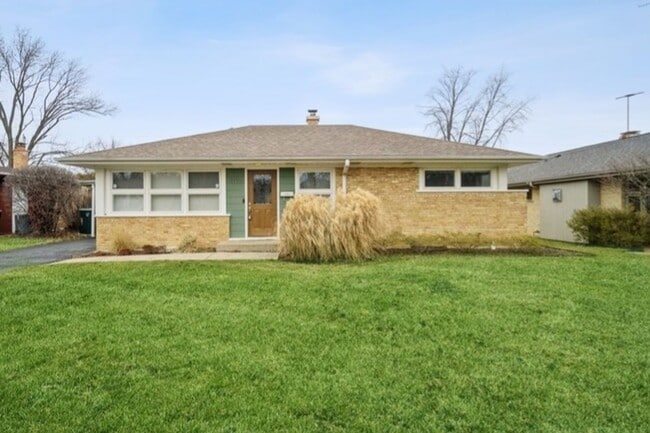 Renovated 3 bedroom home in award winning ... - Renovated 3 bedroom home in award winning ...