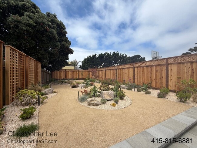 Photo - 2559 47th Ave