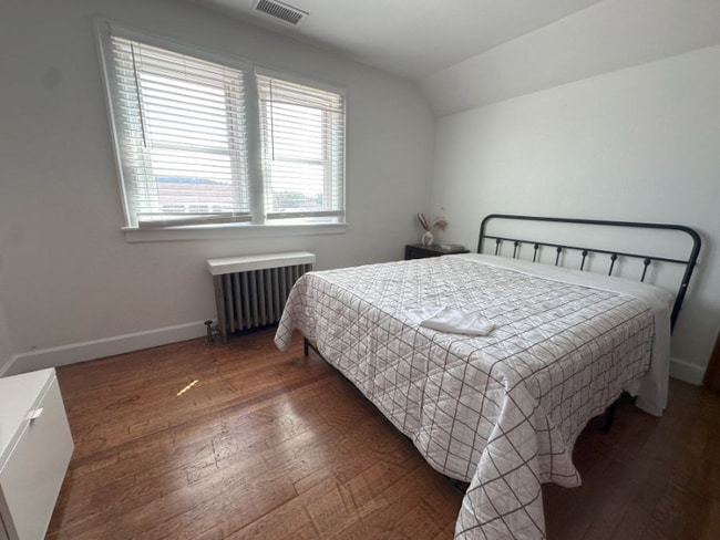 Photo - 303 N Delphine Ave