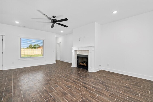 Photo - 64 W Gilpin St