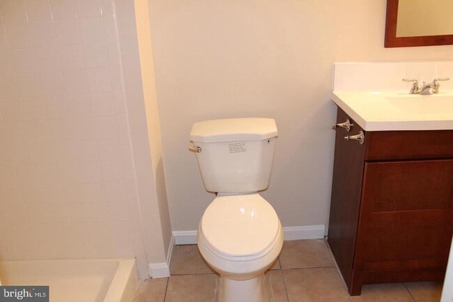 Photo - 112 Bentley Ct