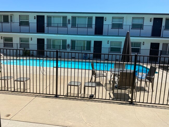 Photo - 1750 Sycamore E Ave Unit 1