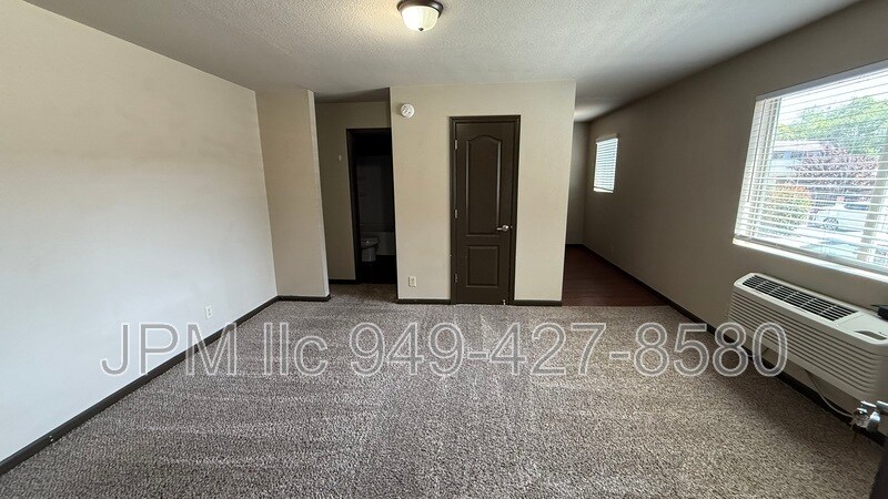 Photo - 1700 Locust St Unit 5