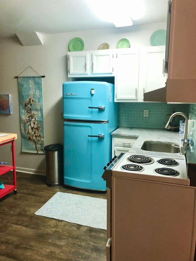 406 Mendon Center Rd Unit Pittsford Studio w garage & walk ins