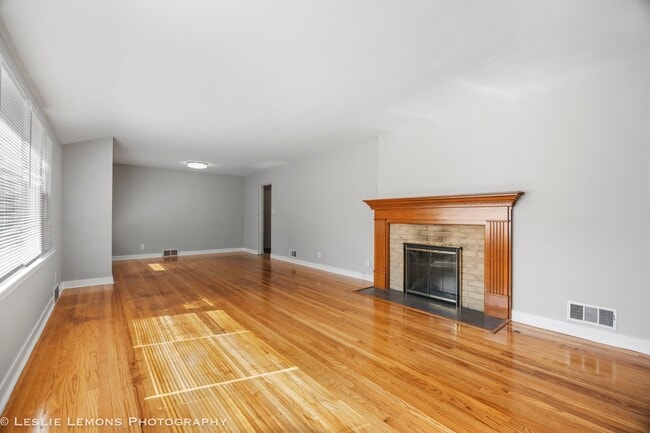 Photo - 329 E 8th Ave