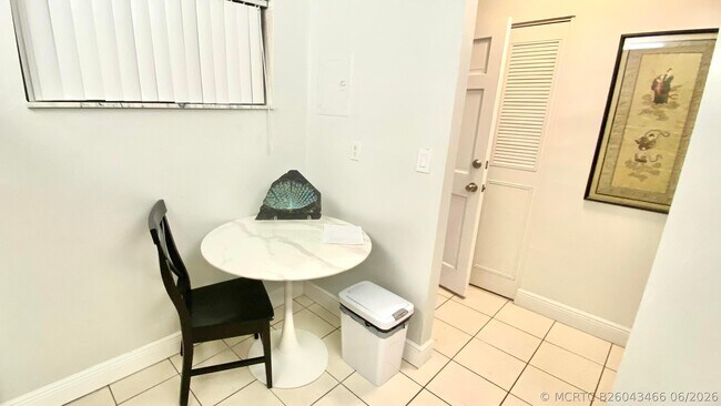 2724 Garden Dr S Unidad 207
