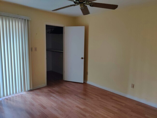 Photo - 1002 E Michigan St Unit A