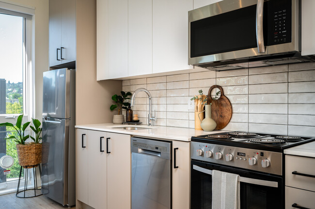 Studio A, 1BA, - 342SF - Kitchen