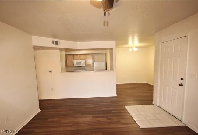 Photo - 555 E Silverado Ranch Blvd Unit 1071