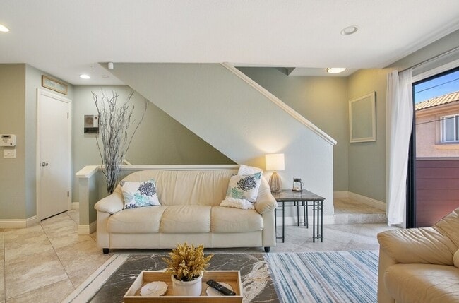 Photo - 737 Seacoast Dr