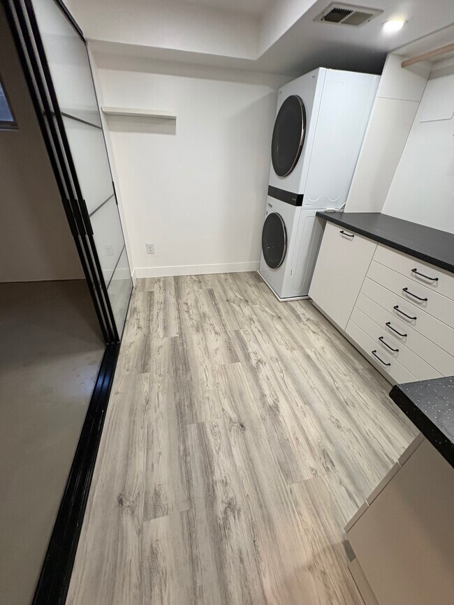 Photo - 19617 Rosewood Ct