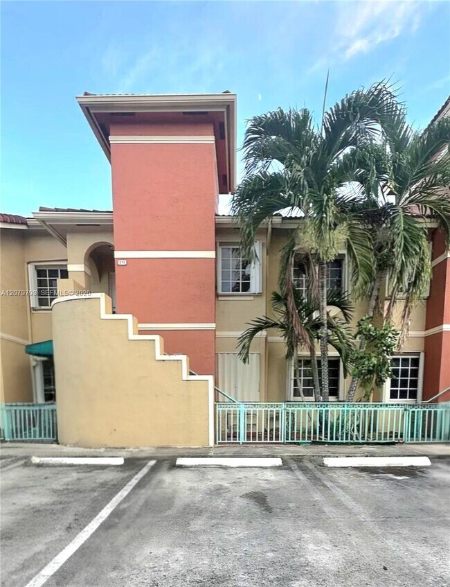 Building Photo - 7175 NW 173rd Dr Unit 510-5