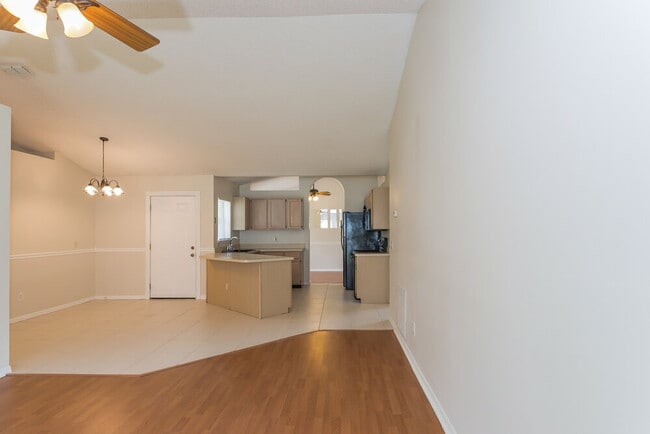 Photo - 7624 Pilgrims Trace Dr