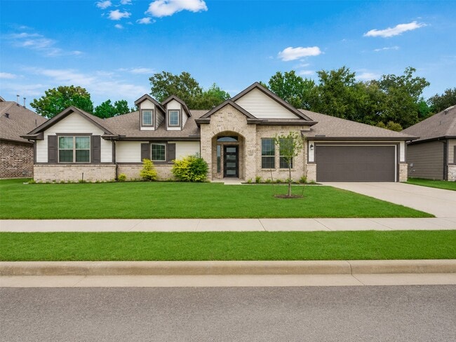 Building Photo - 8510 Amber Bend Dr