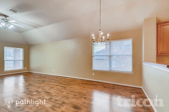 Photo - 2921 Gabriel Dr