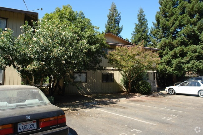Ricky Court Apartments - Woodside Terrace