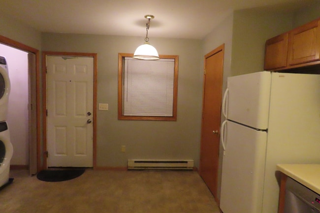 Photo - 2025 S Main St