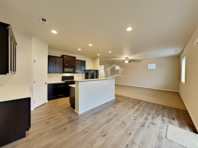 Photo - 19102 Lipoma Ave E