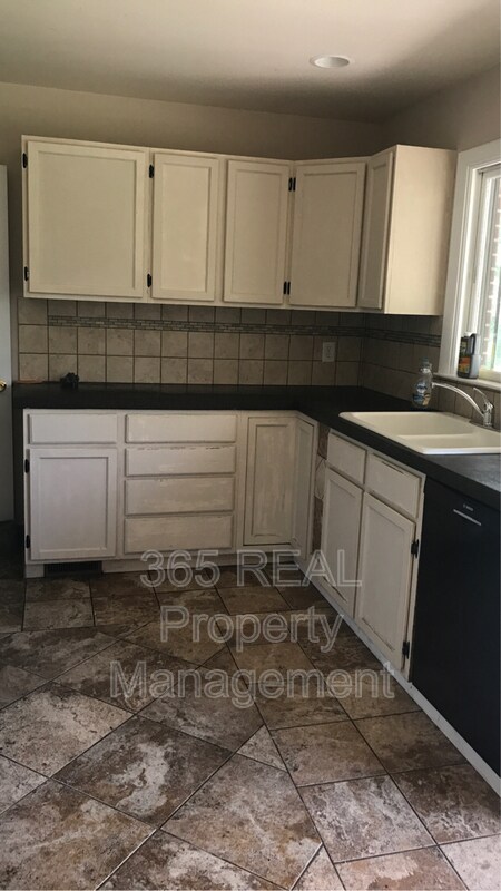 Photo - 430 28th Ave