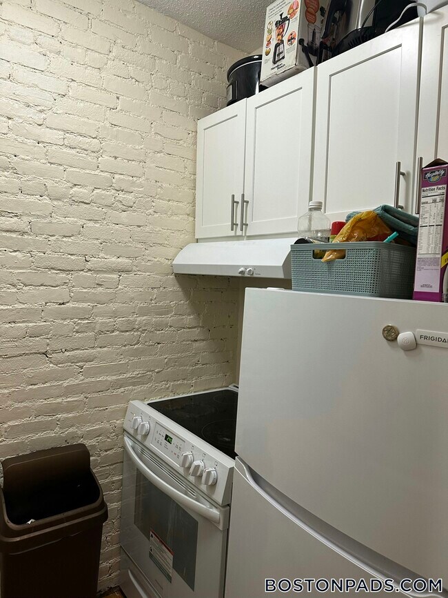 Photo - 890 Huntington Ave Unidad 4