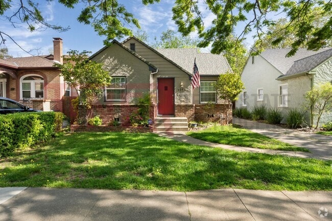 Building Photo - 3945 T St Rental