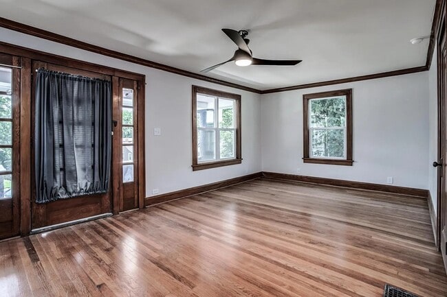 Photo - 5114 Lydia Ave