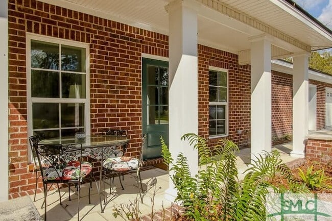 Photo - 560 Tivoli Trail Rd