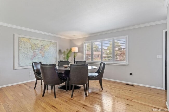 5585 Escondido Dr