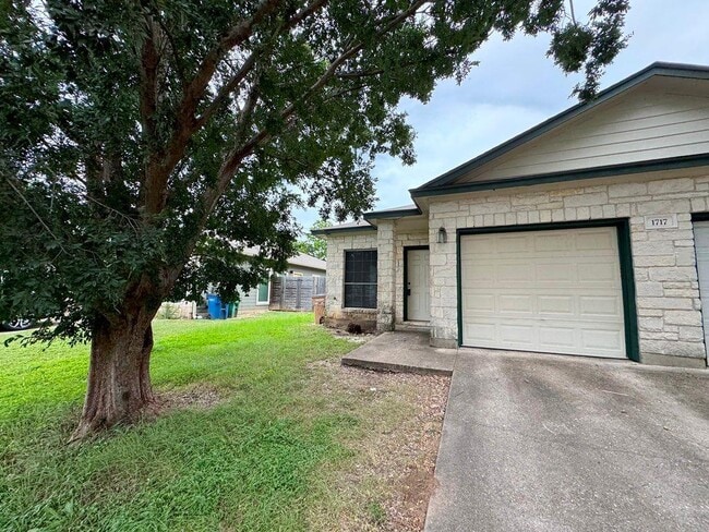 Building Photo - 1717 Constantino Cir Rental