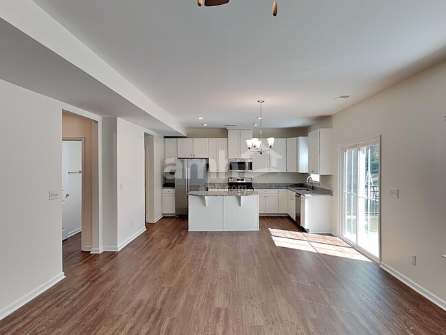 Photo - 5034 Twin River Dr