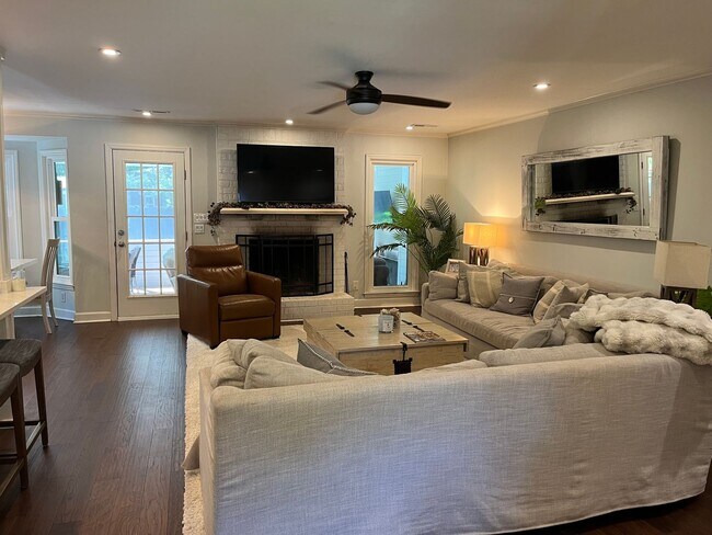 Photo - 3 Bedroom 2 Bath Furnished House in Harborgate Shores - Mt Pleasant